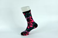 Διαφορετικές κάλτσες καλαθοσφαίρισης χρωμάτων παχιές με το γρήγορο ξηρό απορροφητικό τύπο ιδρώτα