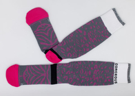 Αντιβακτηριακές φίλαθλες αθλητικές κάλτσες καλαθοσφαίρισης με το τυπωμένο λογότυπο